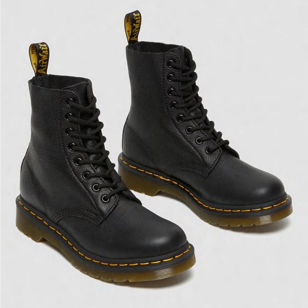 Dr. Martens 1460 Black Pebbled Soft Leather Classic Lace Up Combat Boots Pascal